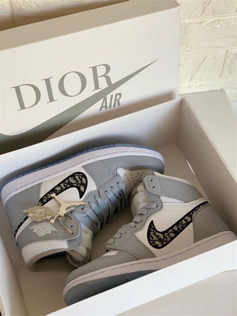 dior jordans for kids|jordan 1 dior slippers.